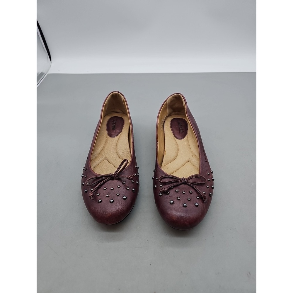 Earth Shoes Womens Bellflower Merlot Studded Ballet Flats Size 5B